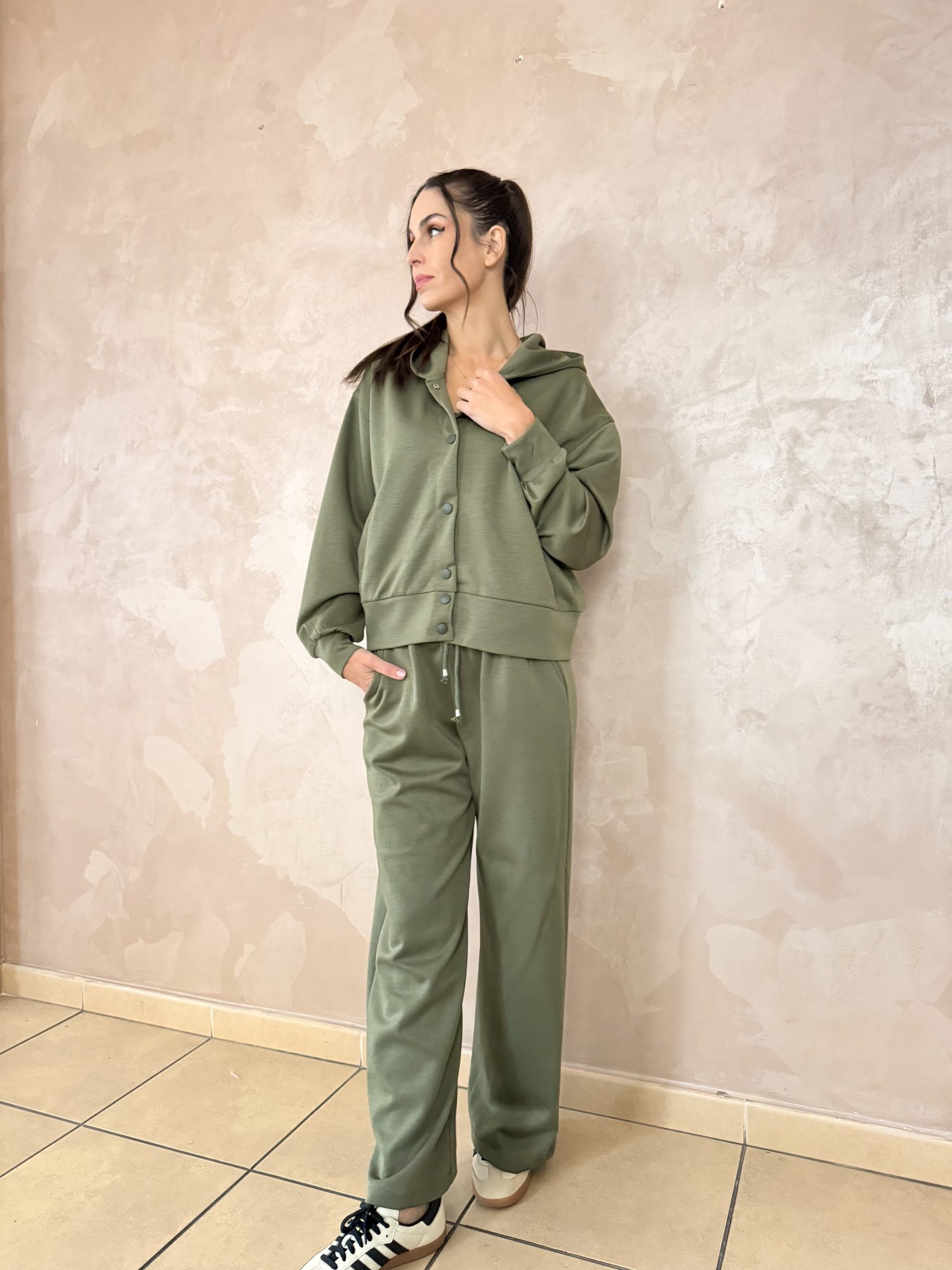 Urban Olive – Pohodlná súprava na každý deň - Image 2