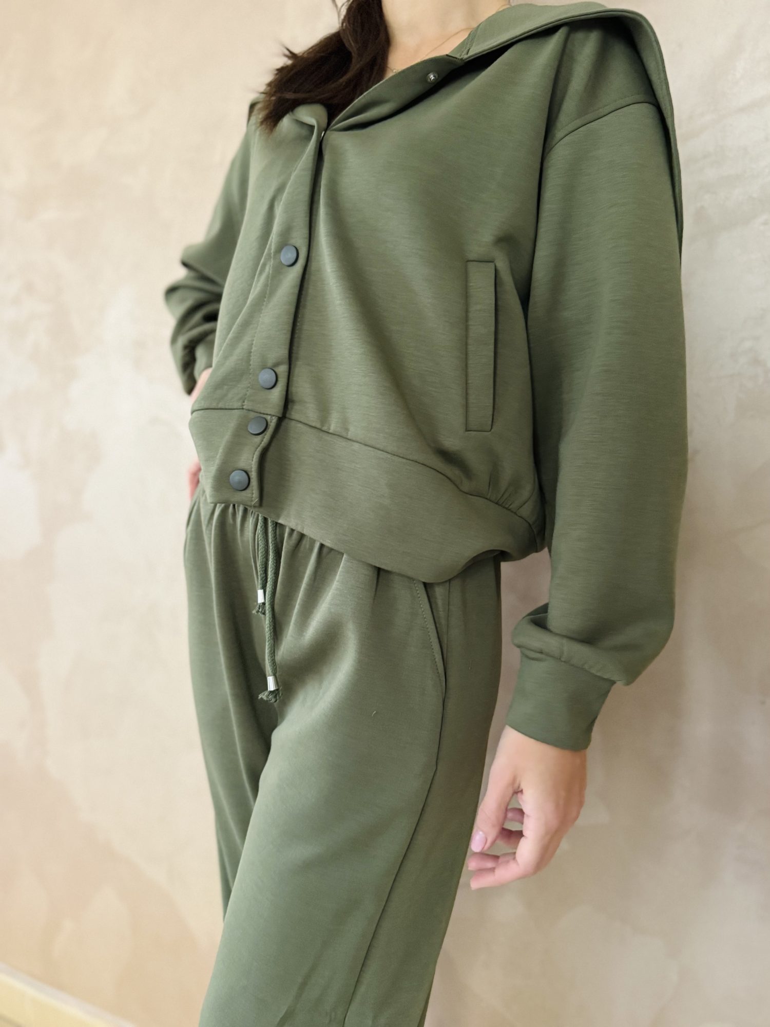 Urban Olive – Pohodlná súprava na každý deň - Image 5
