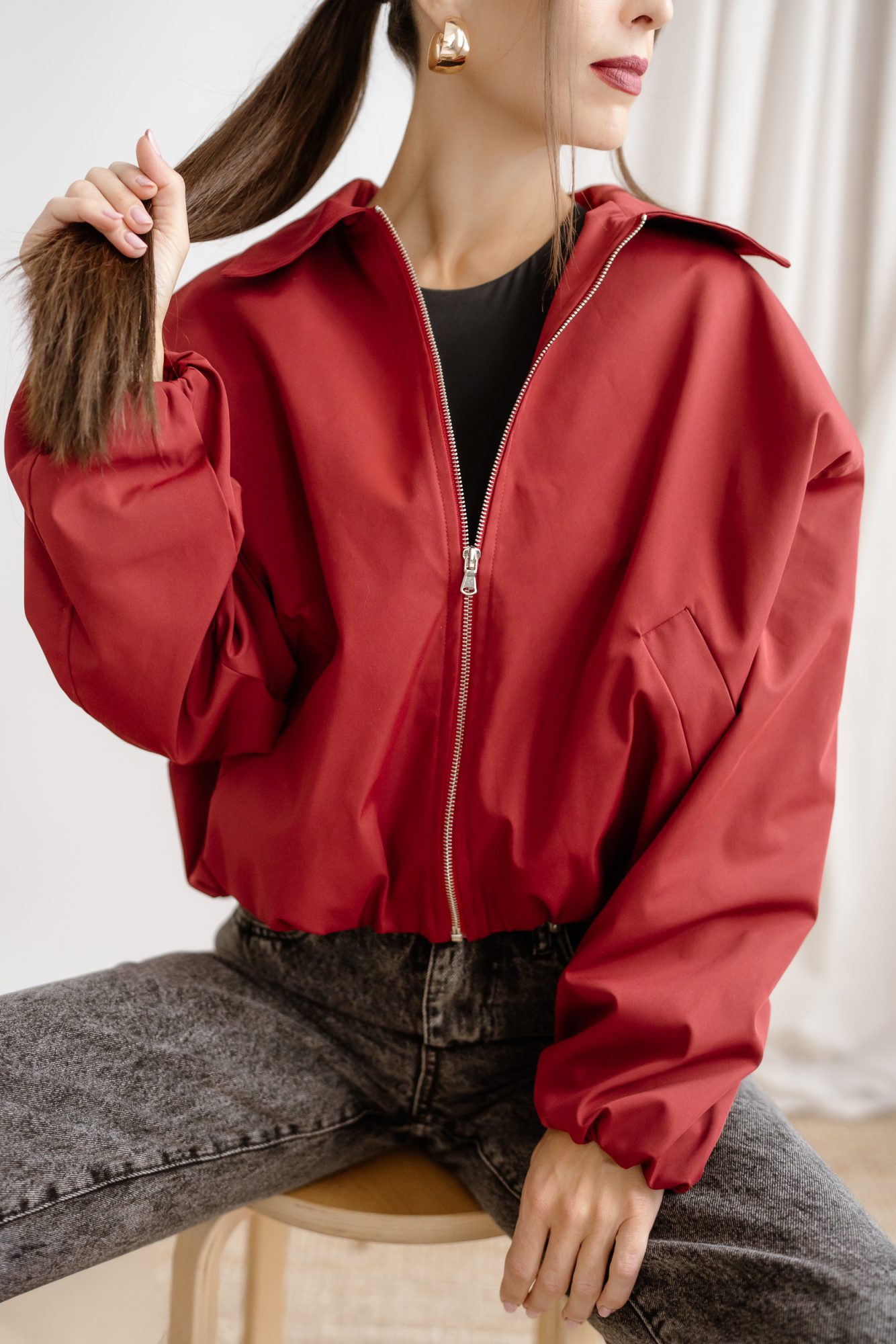 Red Muse – Trendy bomber s kovovým zipsom